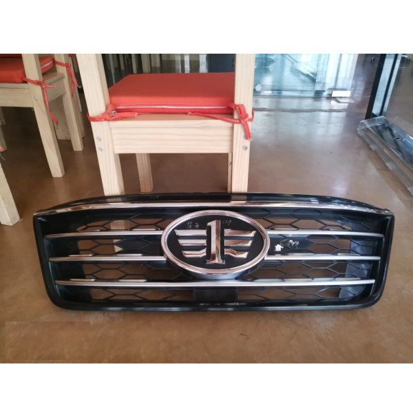 進氣格柵總成模具